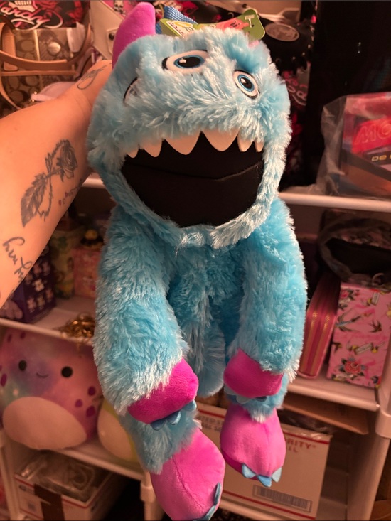 Critter collection Other - Blue & Pink Fuzzy Monster Backpack Plush - Kids Interactive Toy